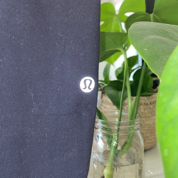 Lululemon Leggings (full length) blue detailing :) - Picture 2 of 5